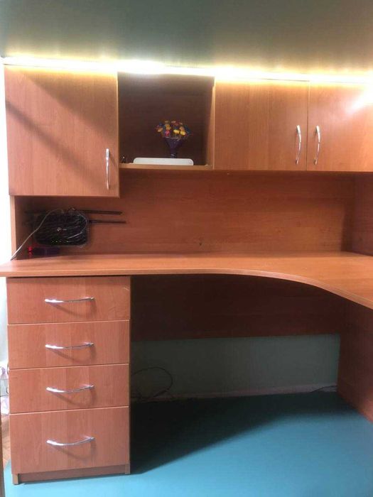 Двоярусне робоче спальне місце. Меблевий комплект