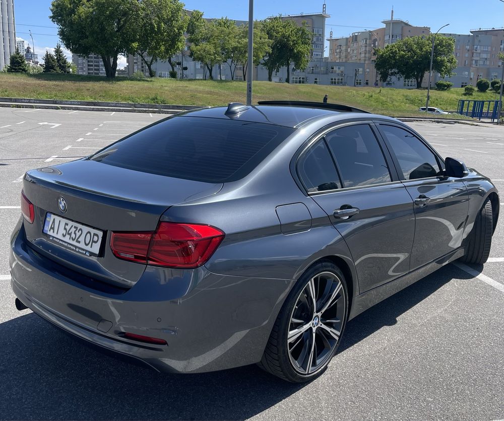 Продам BMW 320i