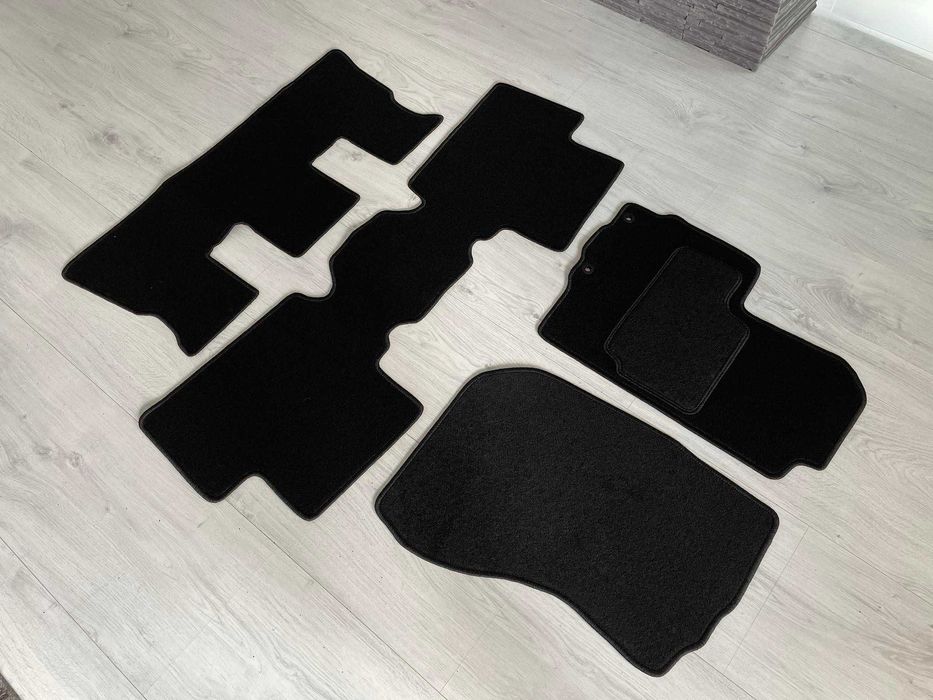 Dywaniki Welurowe MITSUBISHI OUTLANDER 3 III 7 Osobowy  2012 i młodsze