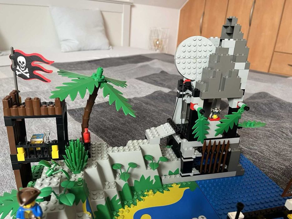 LEGO 6281 Pirates Perilous Pitfall