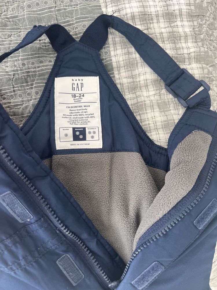 Зимовий комплект , комбінезон Gap 18-24