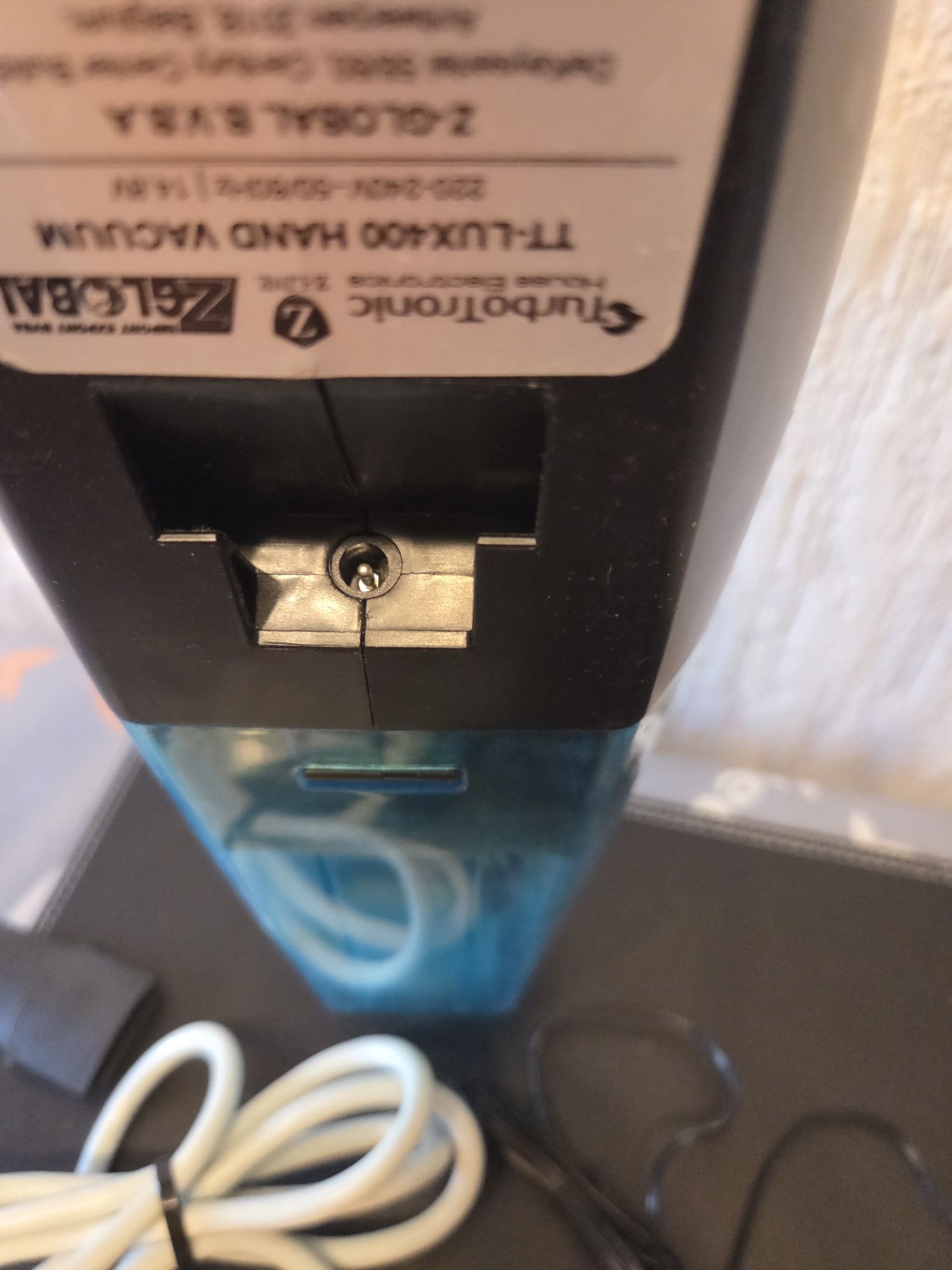 Odkurzacz ręczny akumulatorowy samochodowy domowy Turbo tronic 14.8V