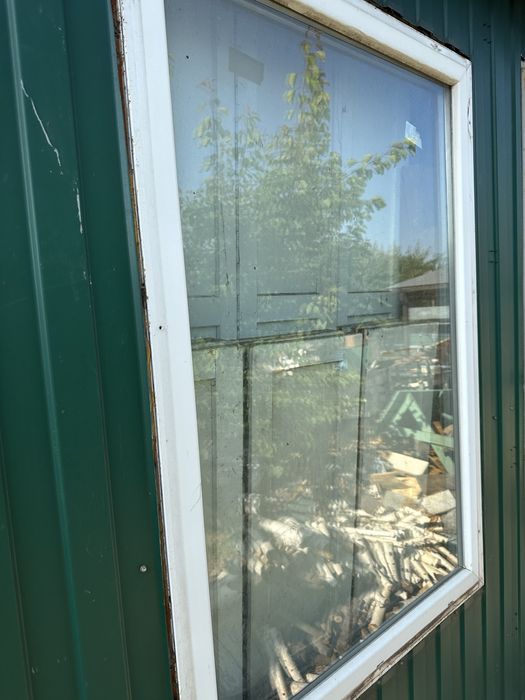 Продам металопластикові вікна та двері