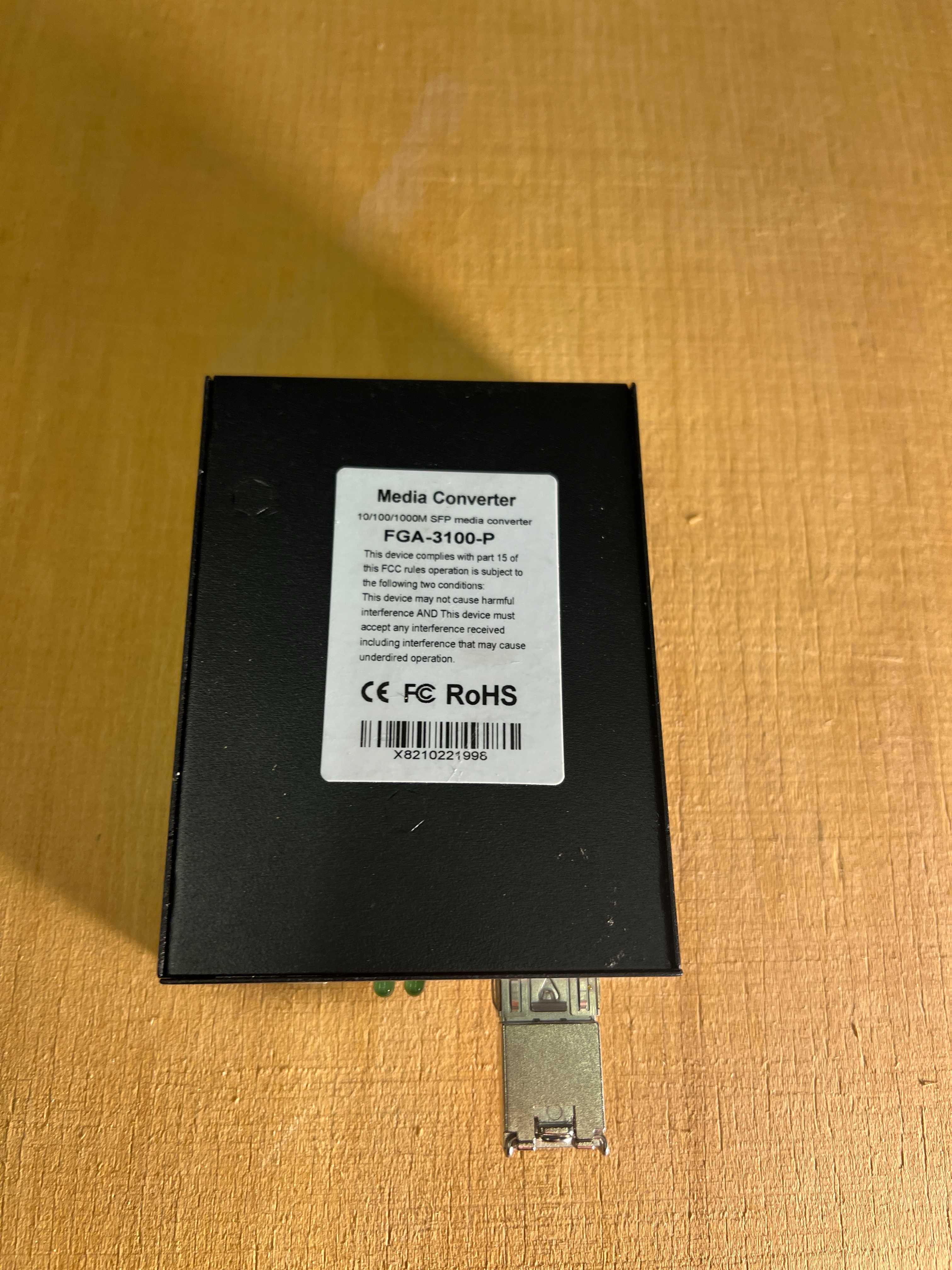 Media Converter FiberTechnic FGA-3100-P + wkładka SFP