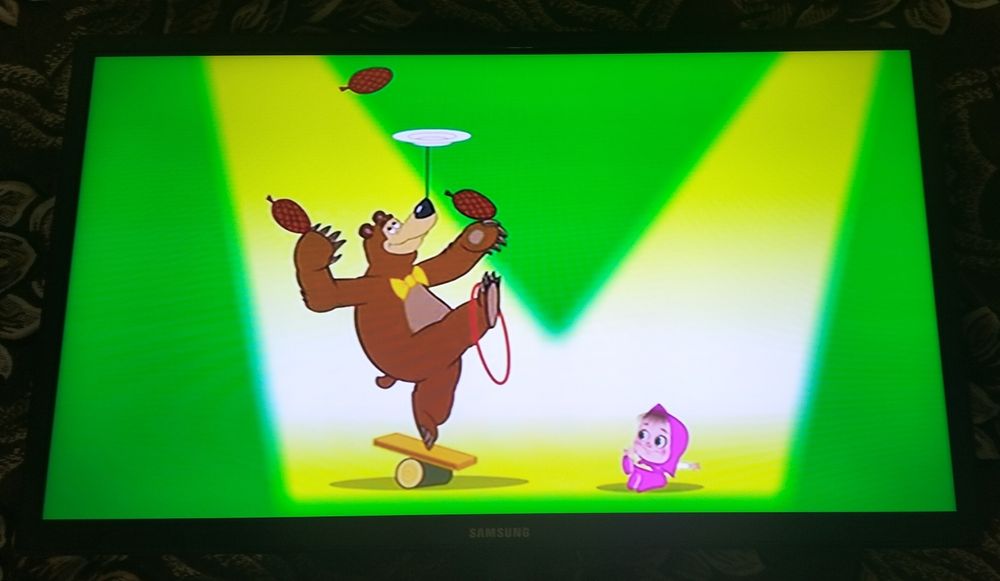 Samsung UE32EH4030 (82см)