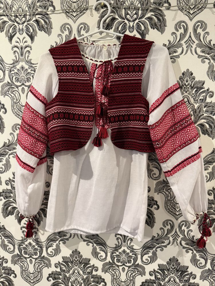 Вишиванка комплект,вишиванка+спідниця+кептарик+віночок