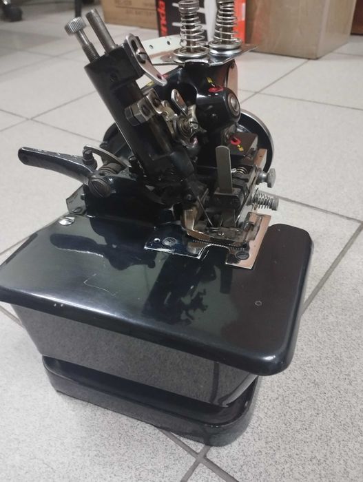 Швейна   машинка