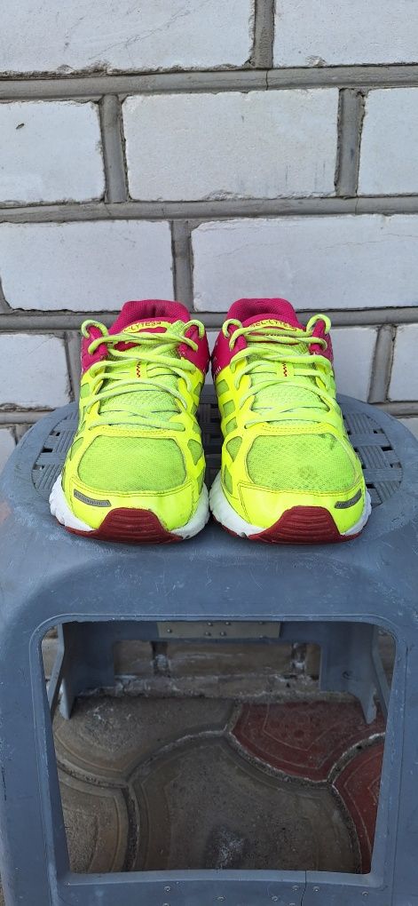 Asics кроссовки оригинальные 41 раз
