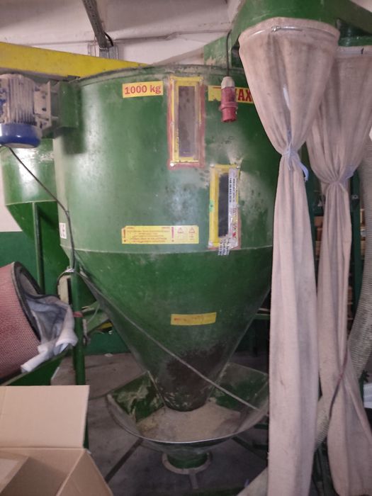 Mieszalnik paszowy, silos, mieszadło do ciasta