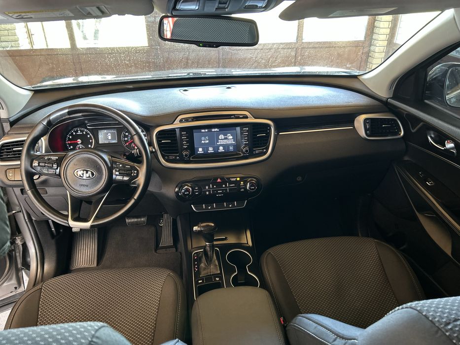 Кіа Соренто ,Kia Sorento,7 місць,автомат.