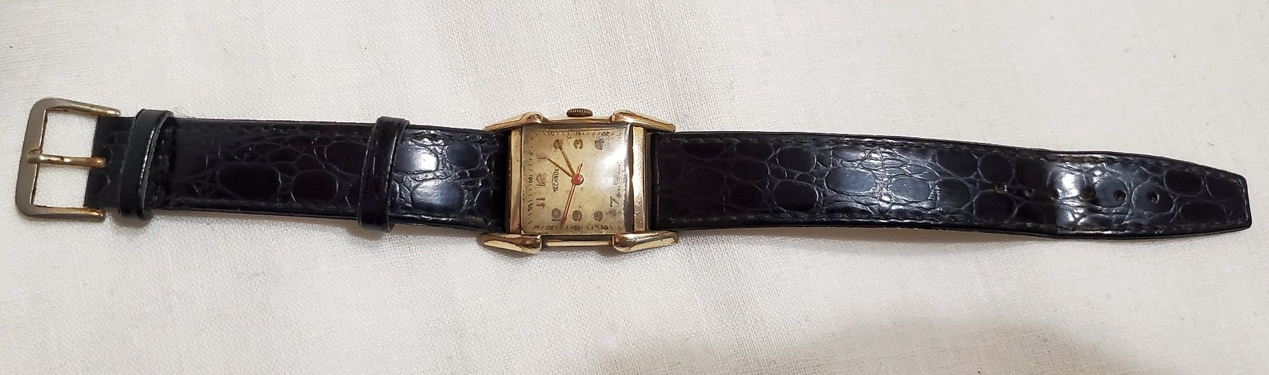 Швейцарские часы "Technos" в позолоте корпус 60-х годов времён ссср