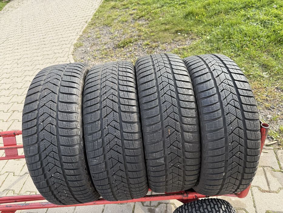 4x opona zimowa Pirelli Winter Sottozero 3 205/60 R16 96H XL Seal