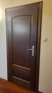 Drzwi wewnętrzne pełne -drewniane POL-SKONE