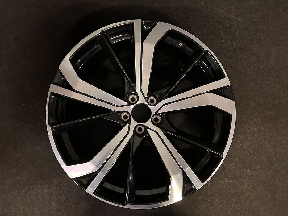 Alufelga Volvo XC60 II, XC90 II 21 cali 5x108 1szt. 32134533
