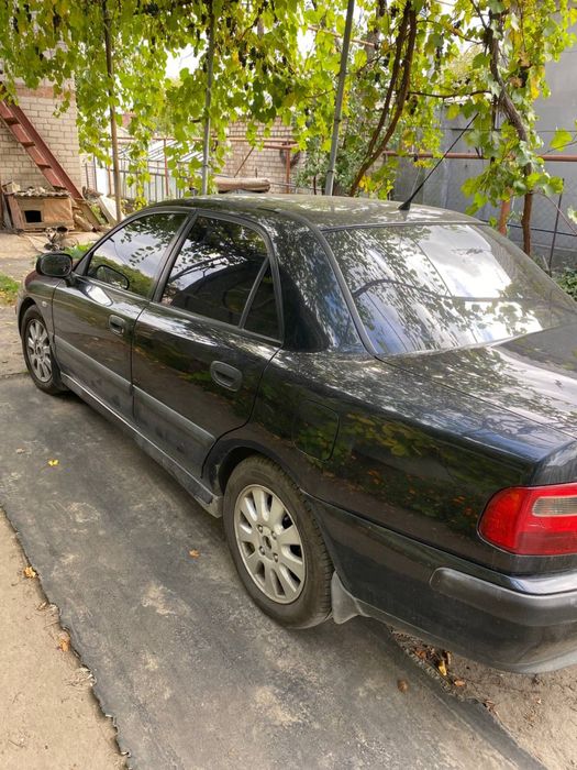 Mitsubishi Carisma 1.8 GDI, 2003 рік