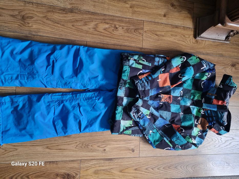 Sprzedam komplet narciarski Quiksilver junior