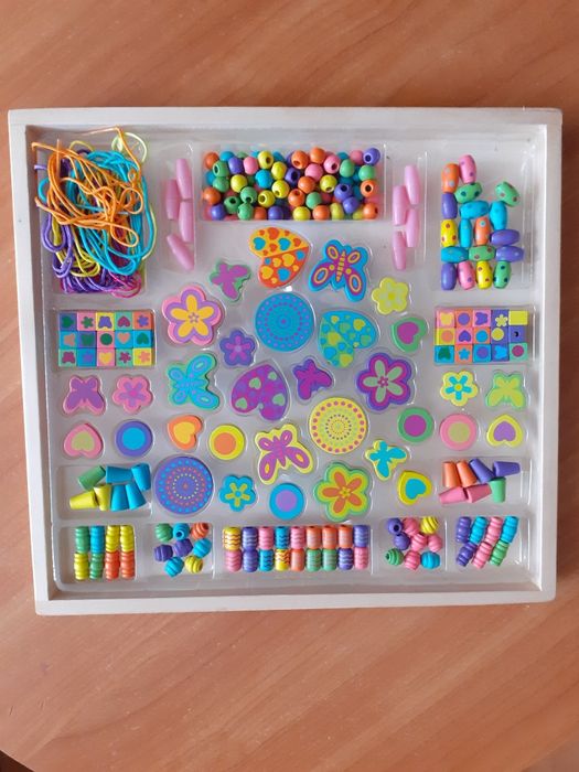 Zestaw drewnianych koralików