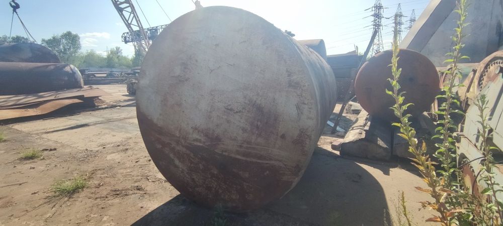 Металлическая емкость  из под ГСМ   10м.куб