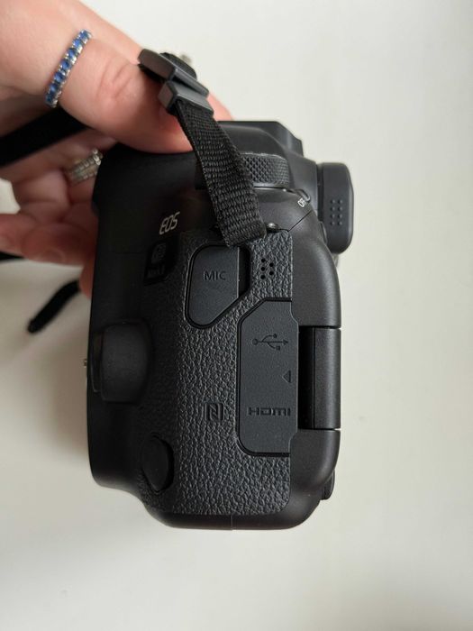 Canon 6D Mark II (body)