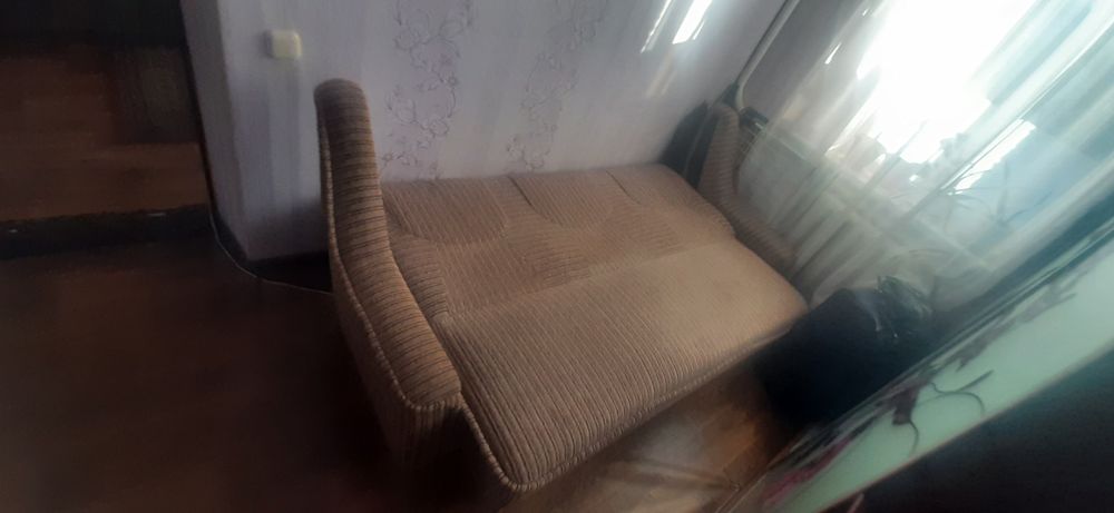 Продам,Диван книжка