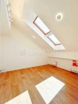 Продаж квартири Липи Юрія, 6 Комфорт Таун