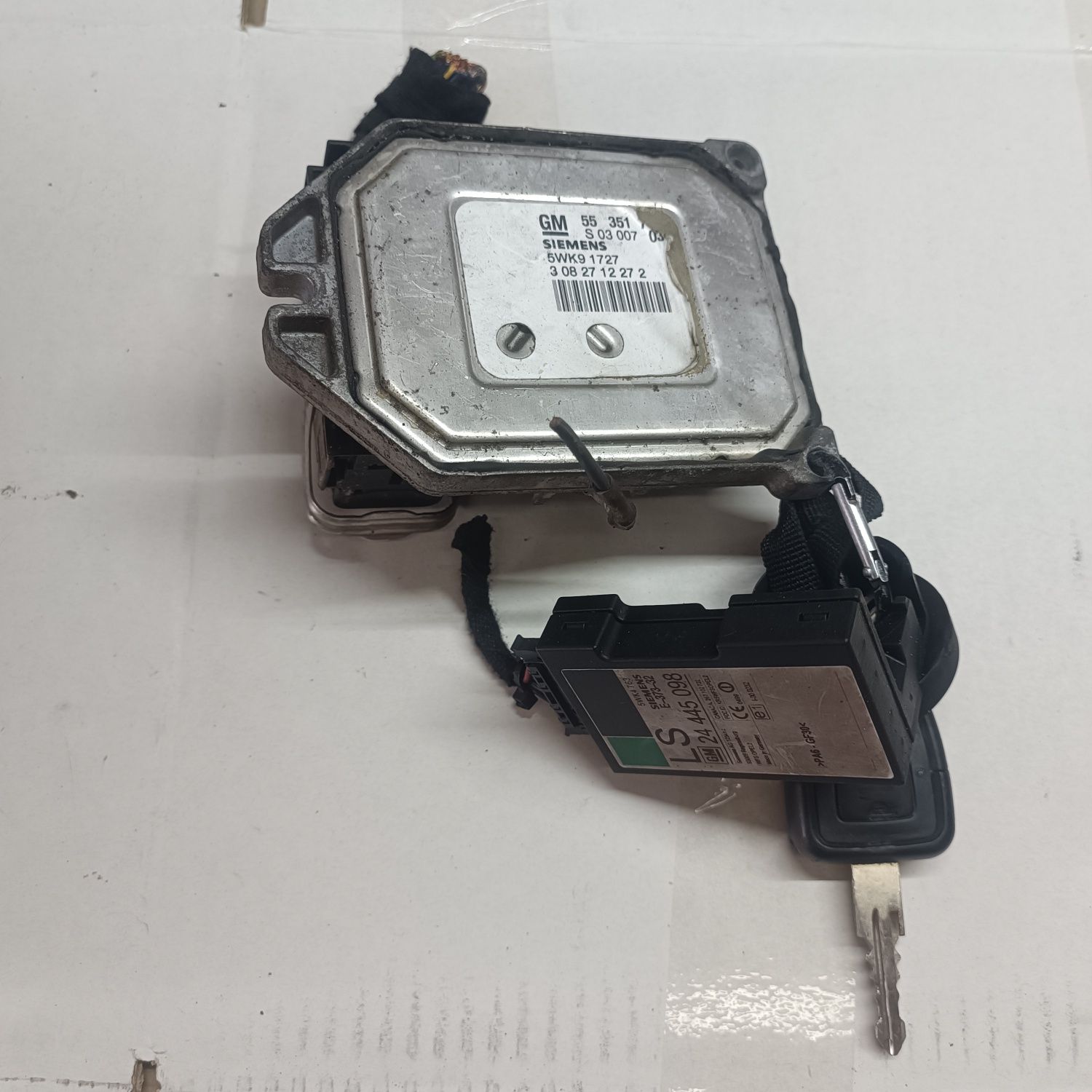 Блок управління комп'ютер Opel Astra Zafira Vectra opel Z18XE 55351752