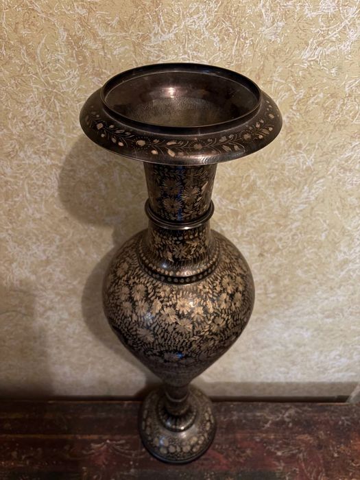 Латунні столові вироби*Індія*періоду ссср.(Бокал,Чайник,Молочник Ваза)