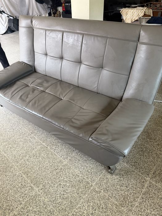 Sofá-Cama em Boas Condições