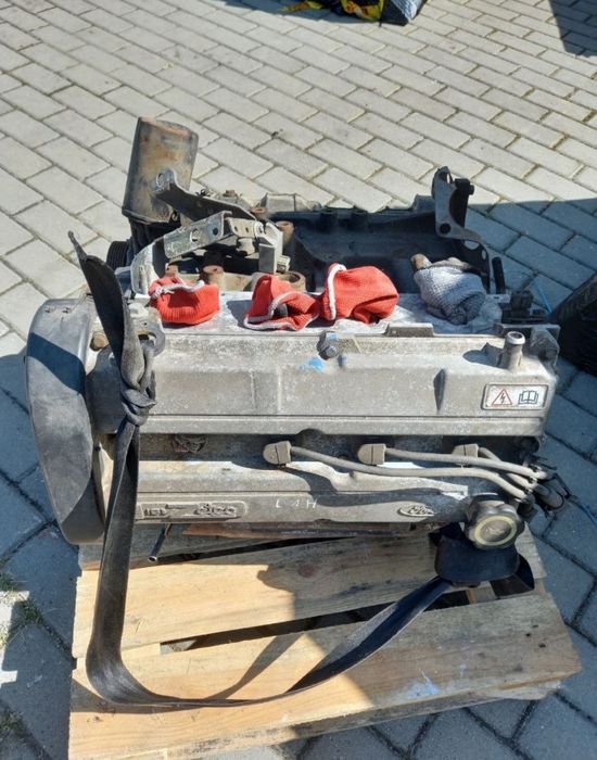 Двигун мотор Ford Mondeo Escort 1,6 16V ZETEC WAWA