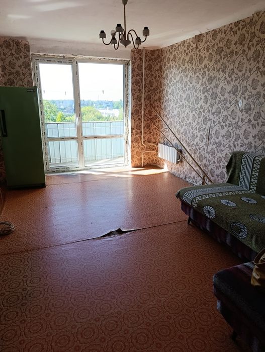 Продам 3-х кімнатну квартиру у центрі Чугуїва