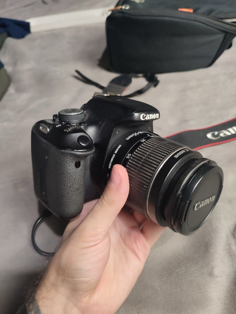 Дзеркальний фотоапарат Canon EOS 600 зеркальный
