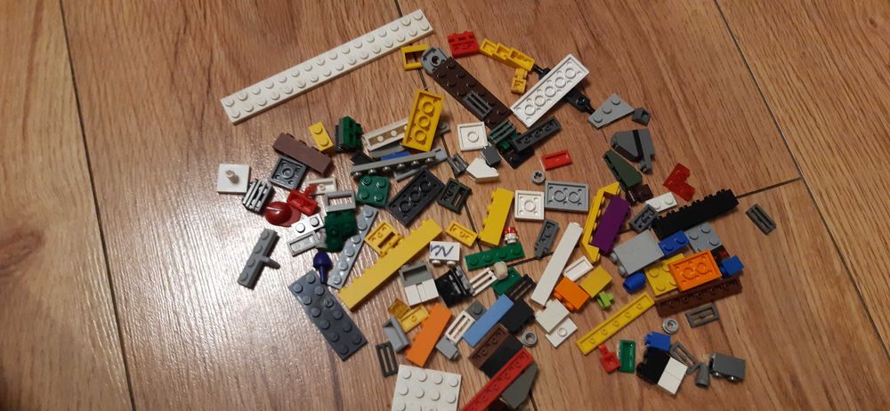 pozostałości klocków lego mini zestaw różne części
