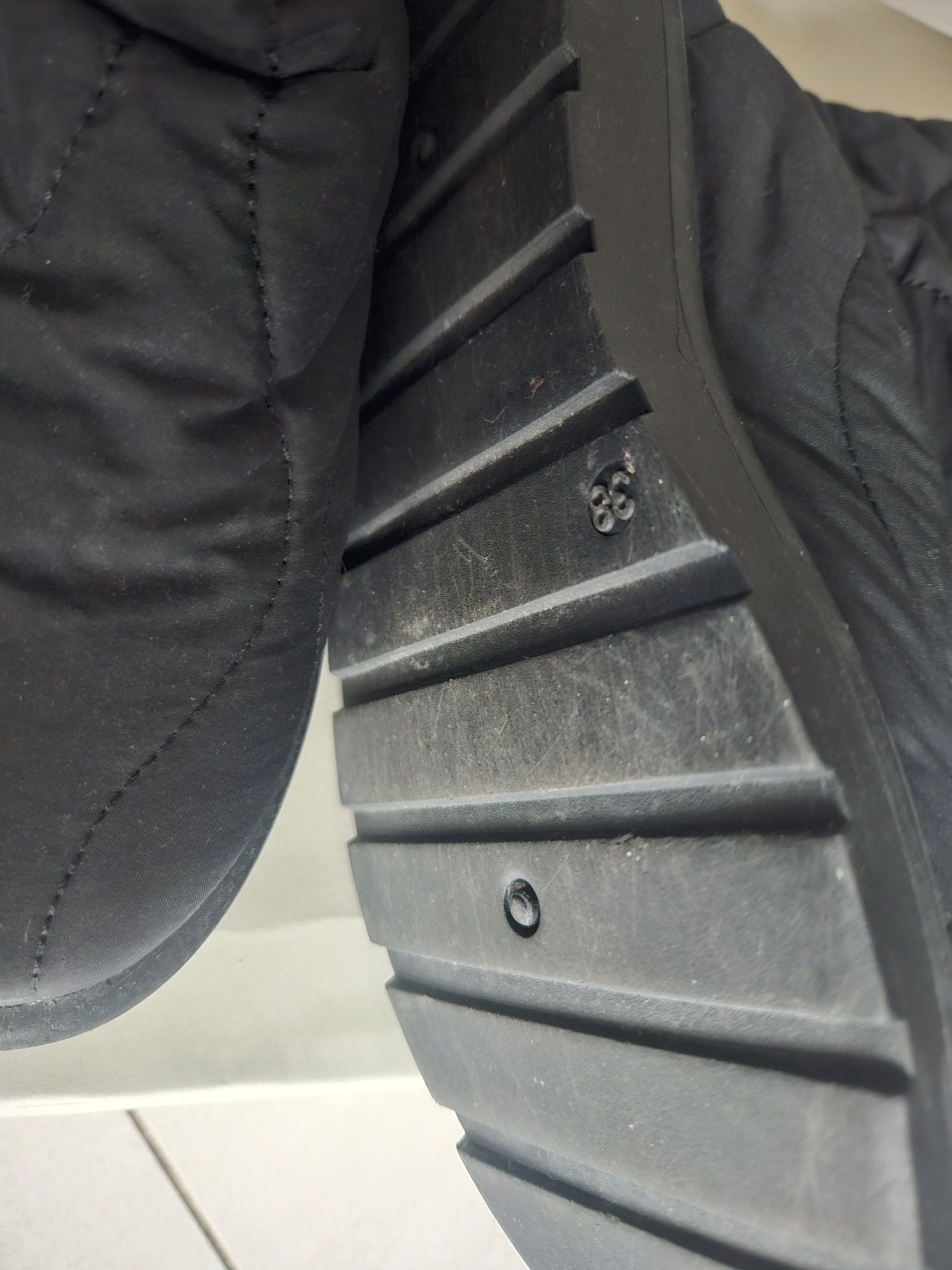 Śniegowce pikowane 38 24cm czarne wodoodporne kozaczki kozaki buty
