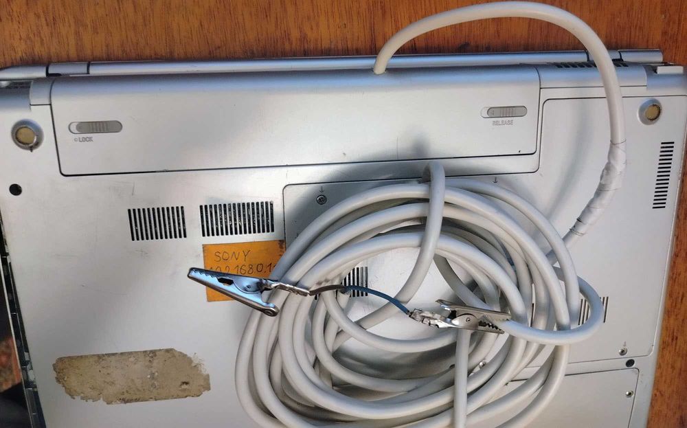 Sony vaio Core 2 Duo T8100 2.1Ghz, 4Gb DDR2, Radeon X2300, SSD 128 Gb