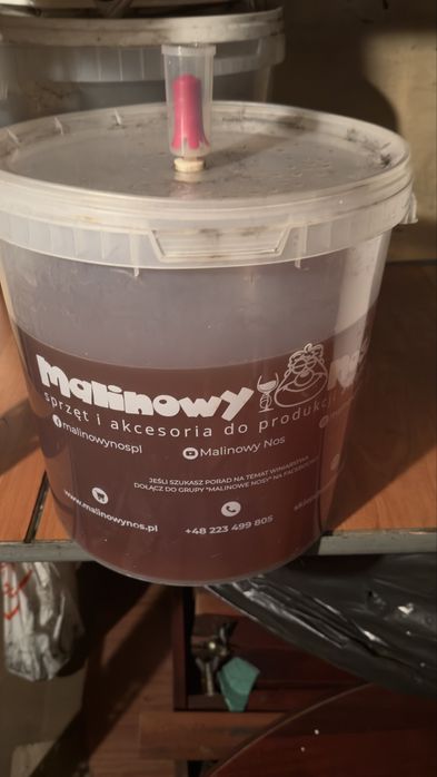 Osprzęt do wyrobi wina