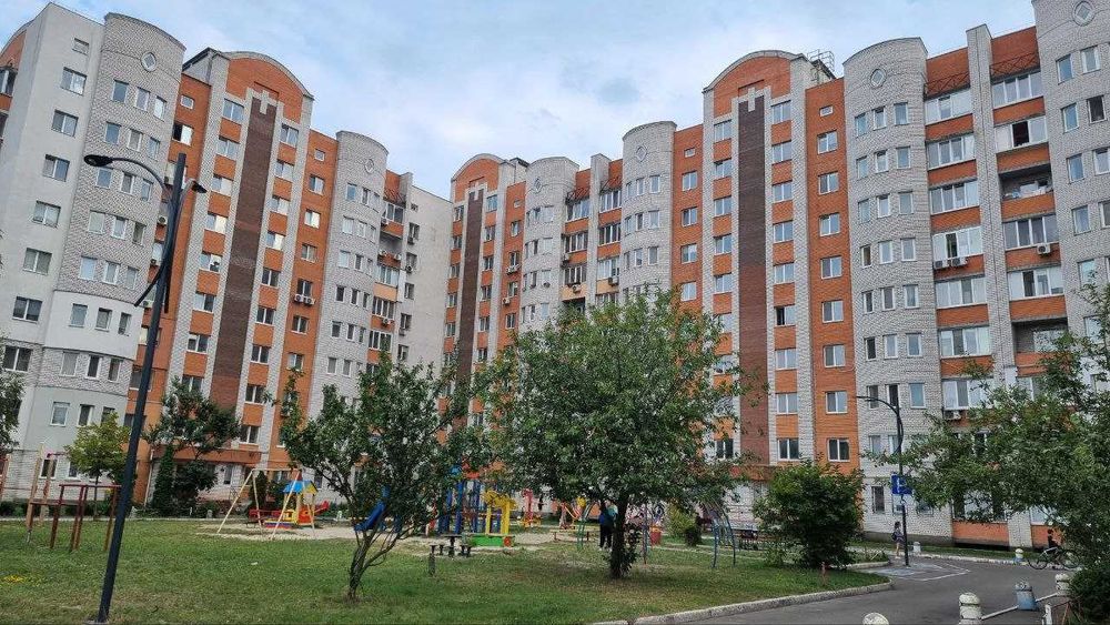 10000! Діти так! Газ! Велика 1к квартира в розвинутому районі Бучі