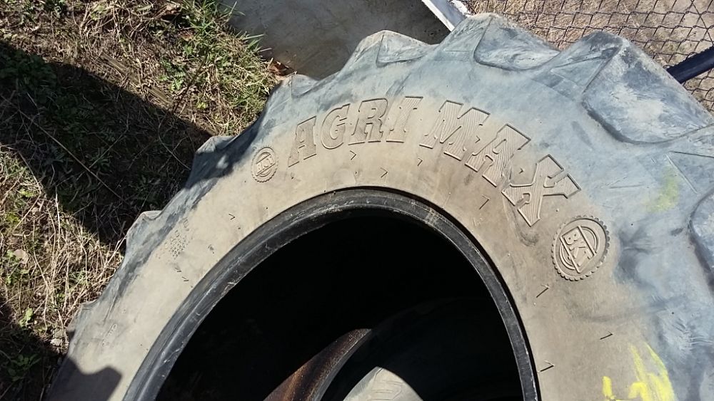 Opony 480/70R28 BKT używane rolnicze radialne