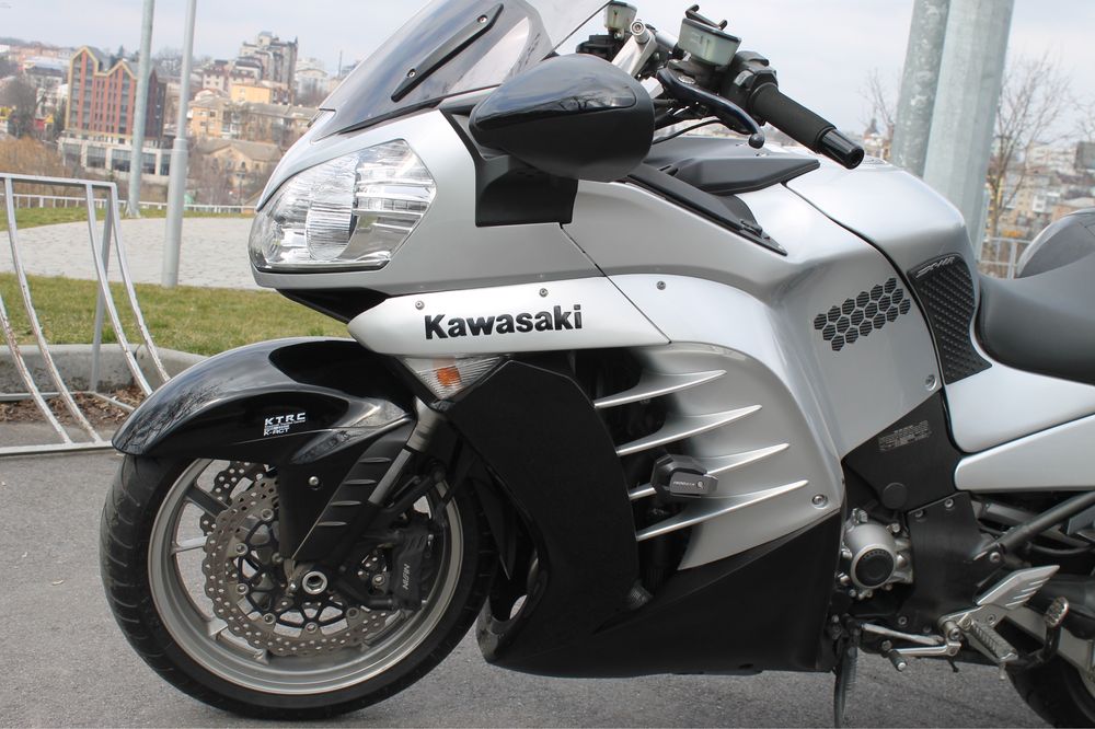 Kawasaki GTR1400 ABS KTRC