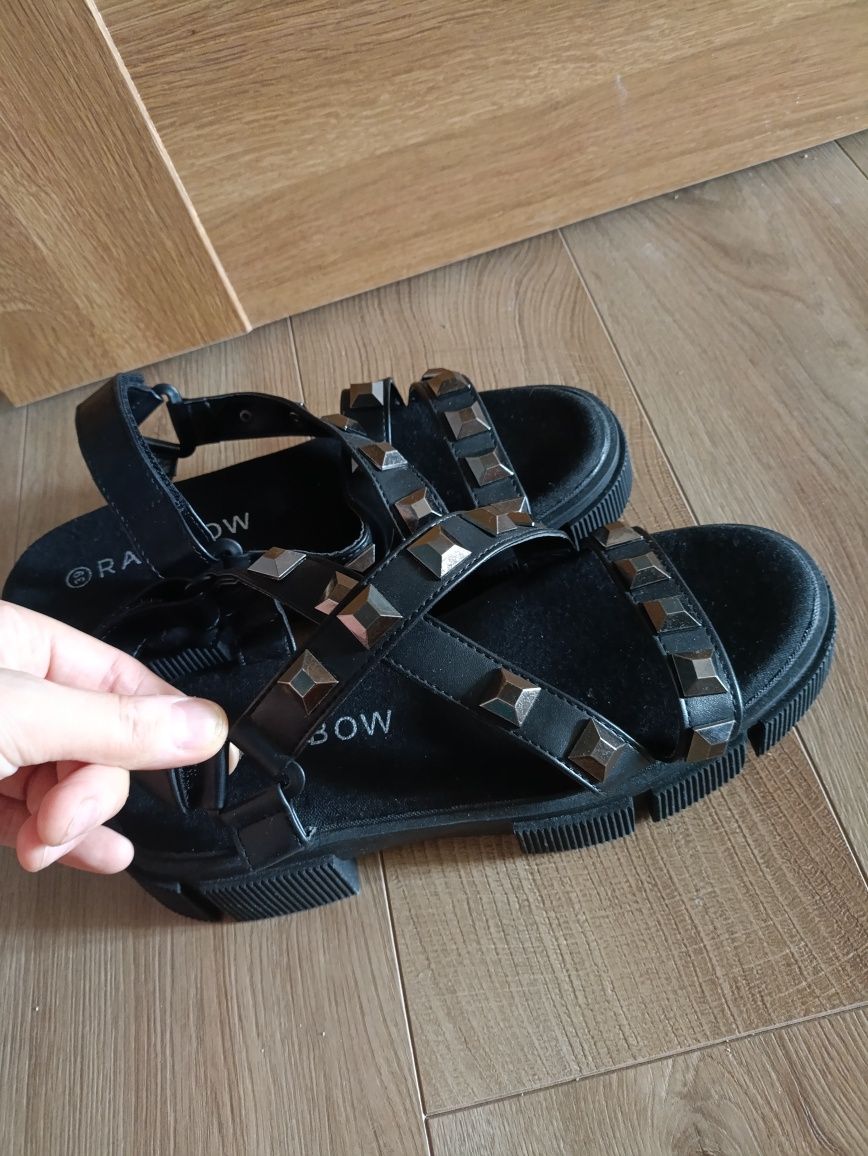Nowe sandały damskie 39
