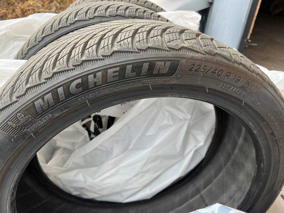 Шини комплект MICHELIN Pilot Alpin 5 майже нові, залишок 7мм, резина