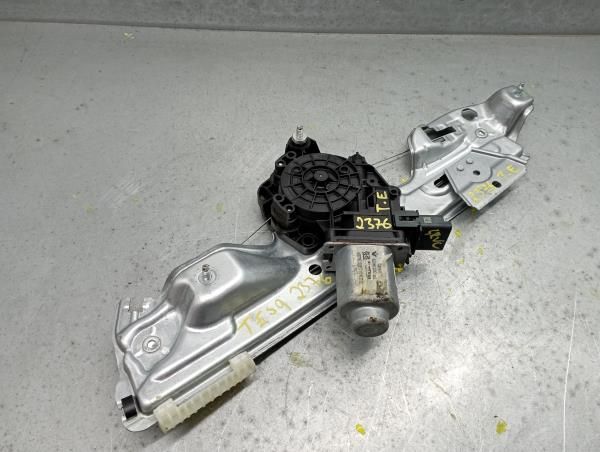 Elevador vidros trás esquerdo RENAULT Megane IV (B9A/M_)