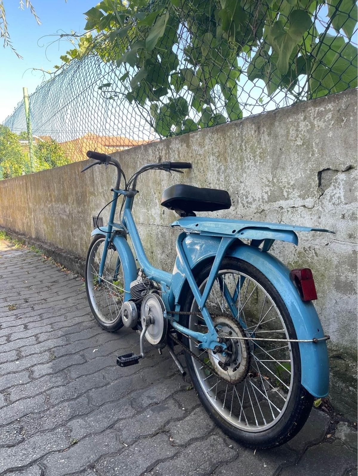 Mobylette motobecane