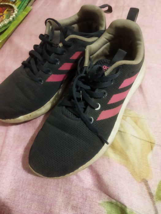 Кросівки 36 розмір