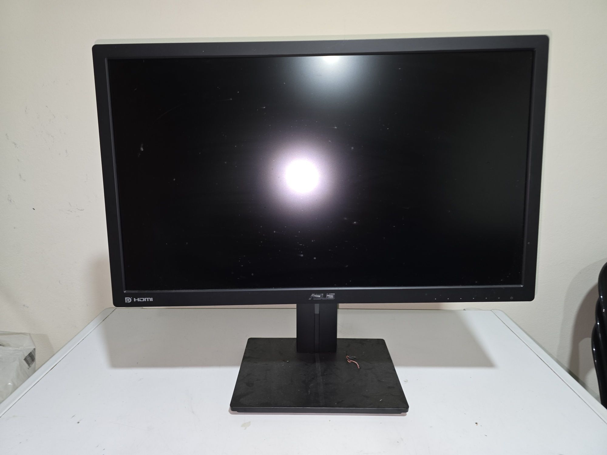 Vendo vários monitores