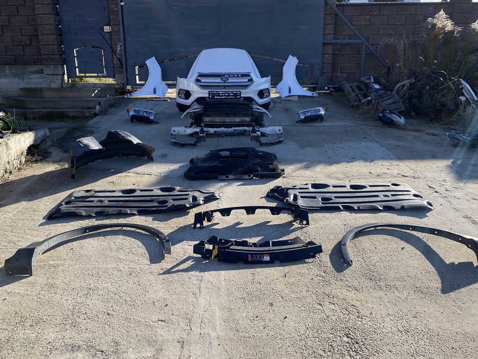 Ford Escape | Kuga 2015 - 2018 бампер, капот, крило, фара, радіатори