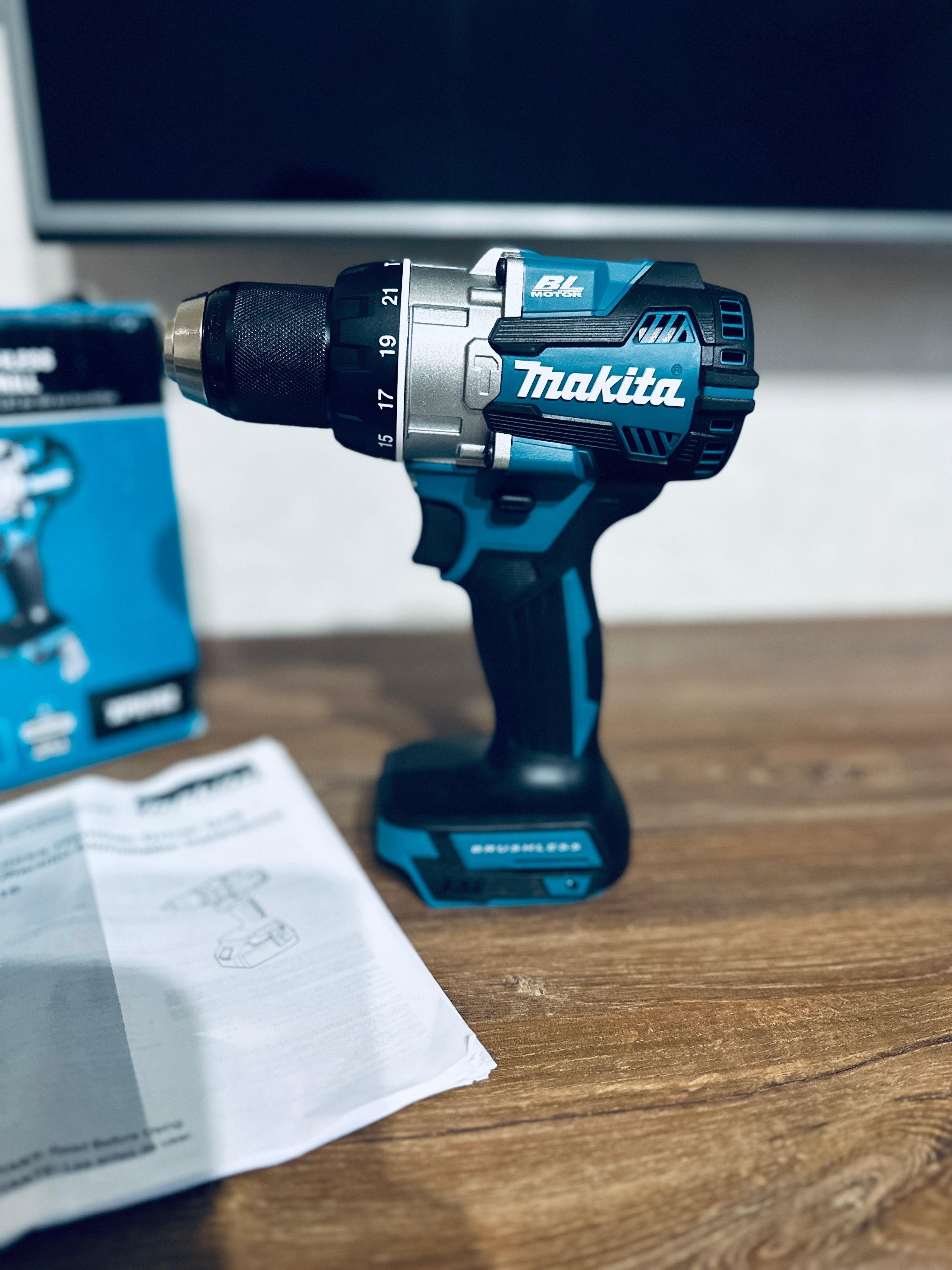 Шуруповерт / дрель Makita XРН16