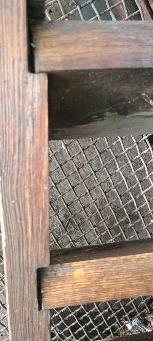 Сходи на горище дерев*яні драбина