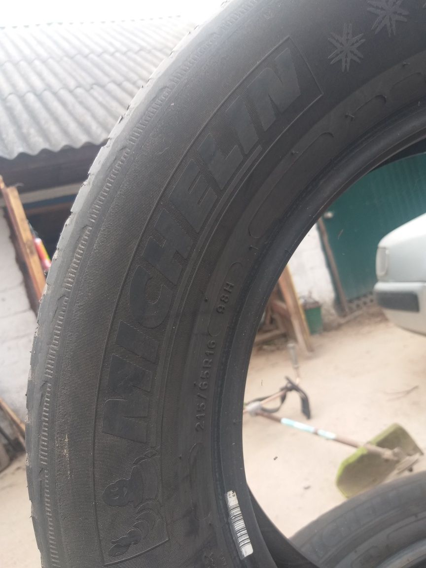 Продам зиму 4 колеса Michelin Alpin 5