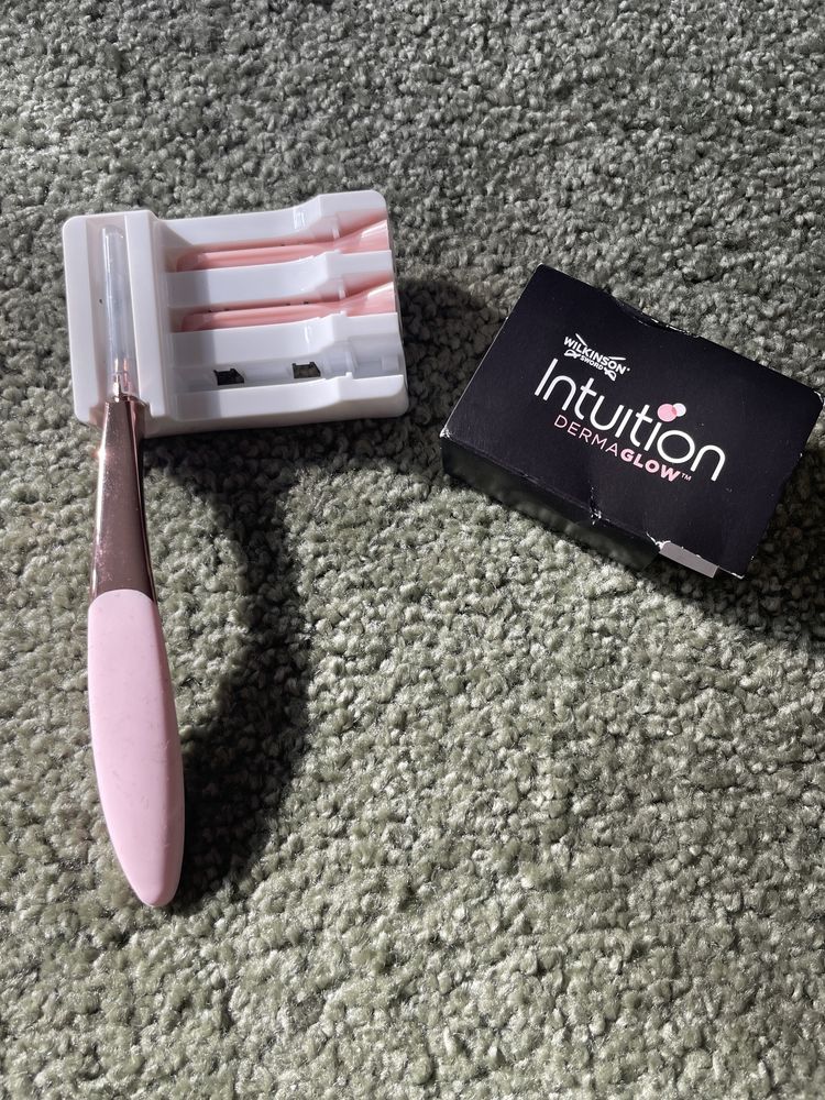 Wilkinson intuition dermaglow 1103 maszynka do dermaplaningu