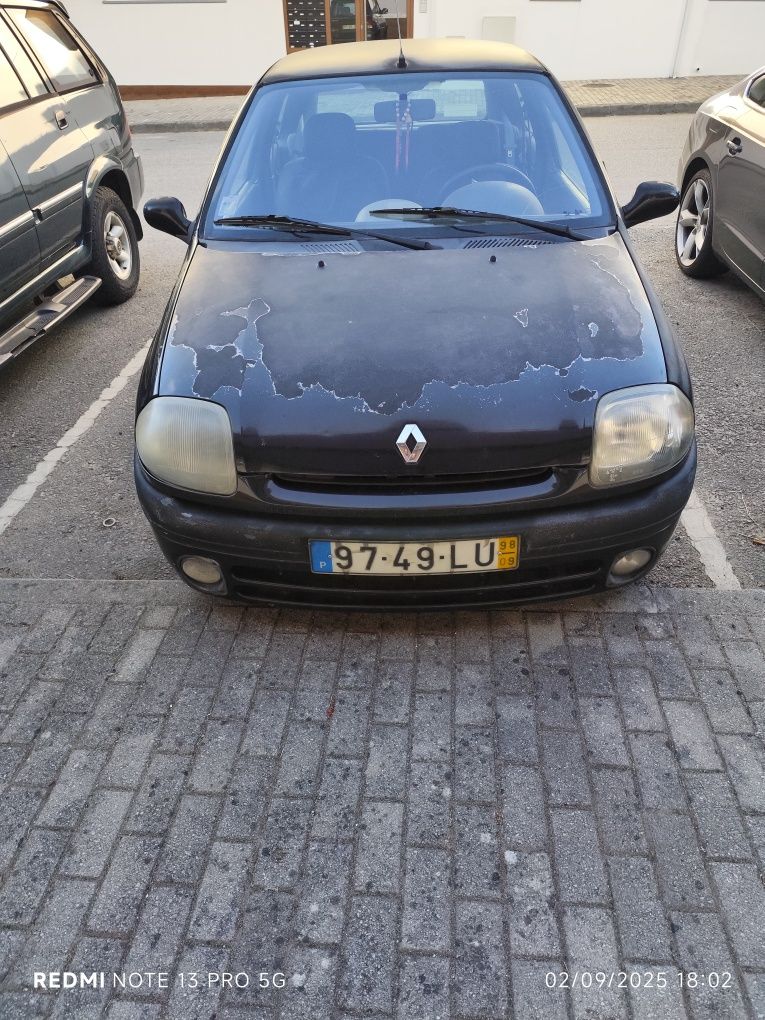 Automóvel Renault Clio II